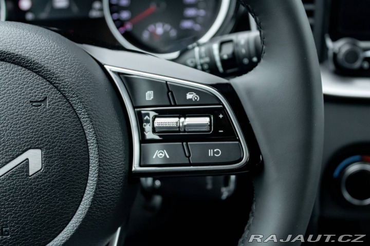 Kia Ostatní modely Ceed SW Ceed SW 1.5 T-GDi/ GOLD/ 2025