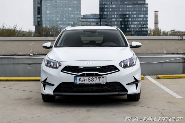 Kia Ostatní modely Ceed SW Ceed SW 1.5 T-GDi/ GOLD/ 2025