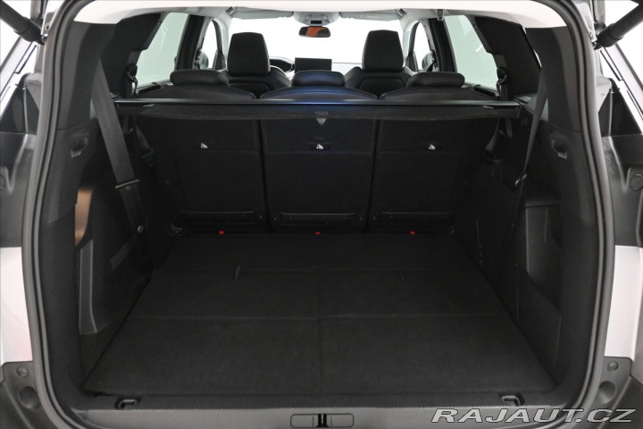 Peugeot 5008 1,5 BlueHdi 96 kW Allure 2022