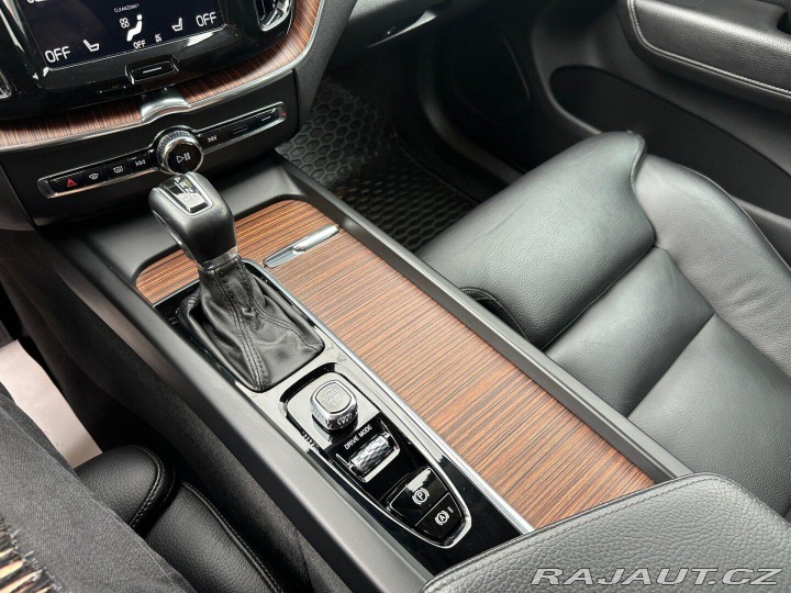 Volvo XC60 D4 140Kw AWD 2018