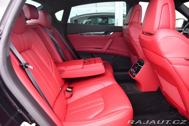 Maserati Quattroporte SQ4 GRANSPORT 3.0 V6 K360 2018