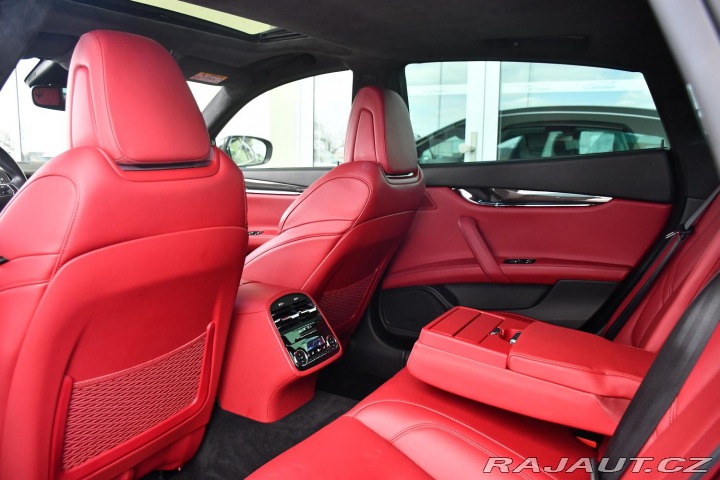 Maserati Quattroporte SQ4 GRANSPORT 3.0 V6 K360 2018