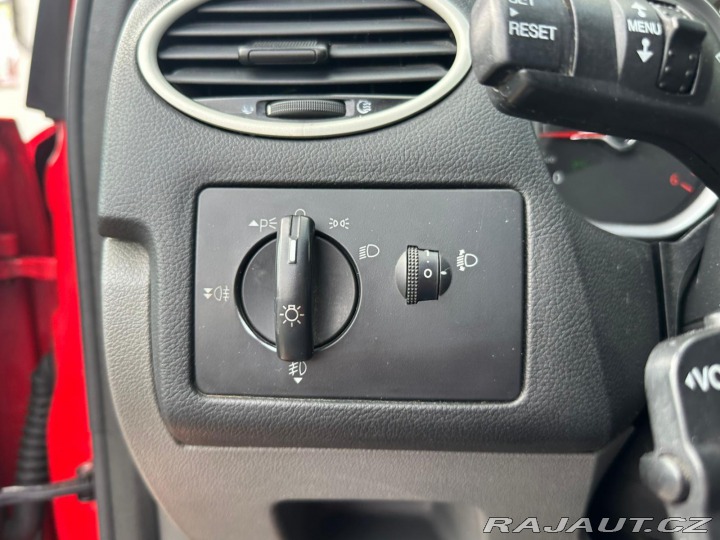 Ford Focus 1.6TDCi, 66KW, VYHŘ. SEDA 2010