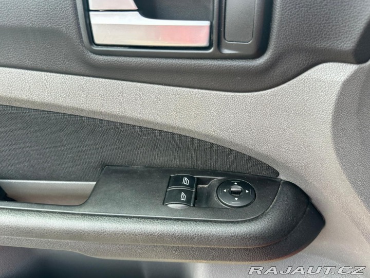 Ford Focus 1.6TDCi, 66KW, VYHŘ. SEDA 2010