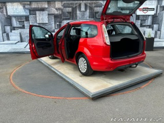 Ford Focus 1.6TDCi, 66KW, VYHŘ. SEDA 2010