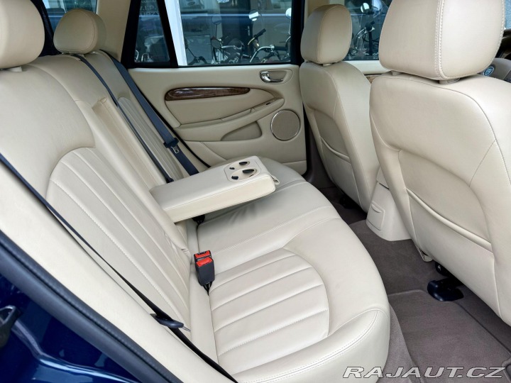 Jaguar X-Type 3,0 V6 Kombi AWD REZERVAC 2005