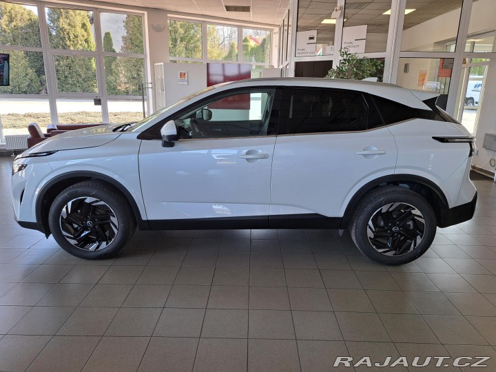 Nissan Qashqai N-CONNECTA 1,3/140k 2025