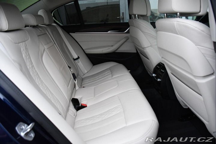 BMW 5 540i xD LUXURY HUD REZERV 2022