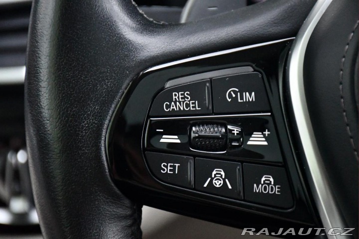 BMW 5 540i xD LUXURY HUD REZERV 2022