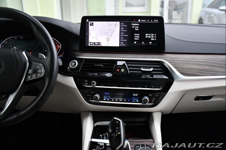 BMW 5 540i xD LUXURY HUD REZERV 2022