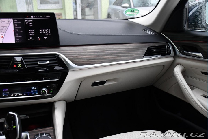 BMW 5 540i xD LUXURY HUD REZERV 2022