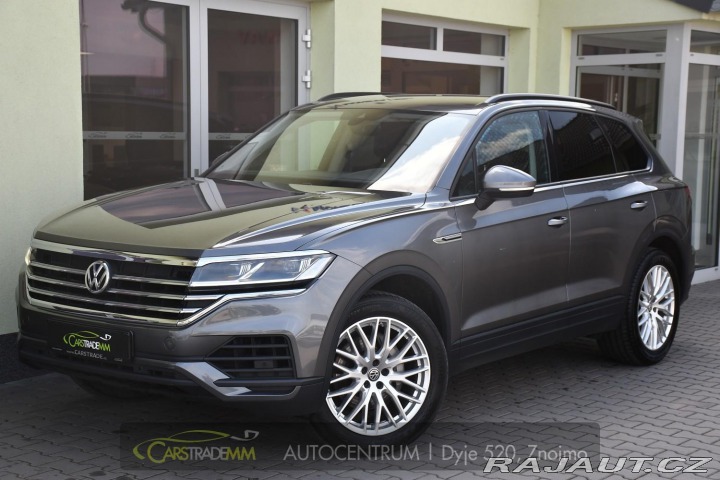 Volkswagen Touareg 3.0TDi 4MOTION REZERVACE 2020