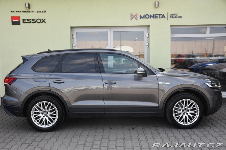 Volkswagen Touareg 3.0TDi 4MOTION REZERVACE 2020