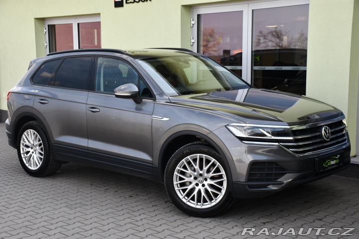 Volkswagen Touareg 3.0TDi 4MOTION REZERVACE 2020