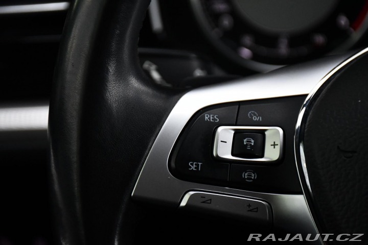 Volkswagen Touareg 3.0TDi 4MOTION REZERVACE 2020
