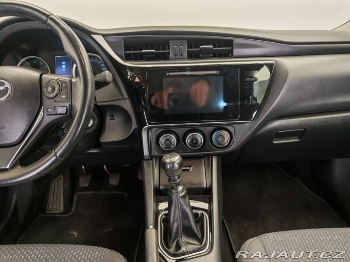 Toyota Corolla 1.6 Valv. Active s pakete 2018