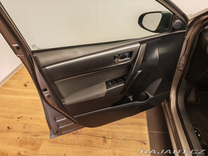 Toyota Corolla 1.6 Valv. Active s pakete 2018