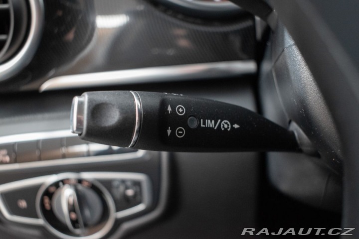 Mercedes-Benz V V 220d TAŽNÉ*KAMERA*7.MÍS 2016