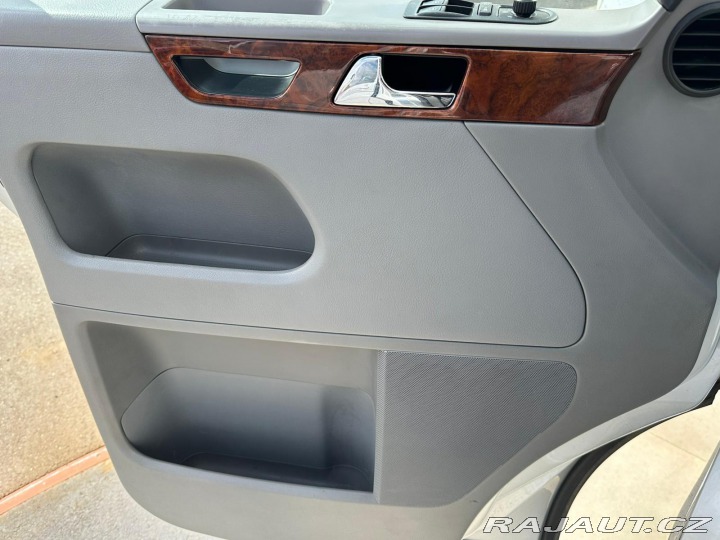 Volkswagen Multivan 2.5TDi, 128KW, HIGHLINE 2006