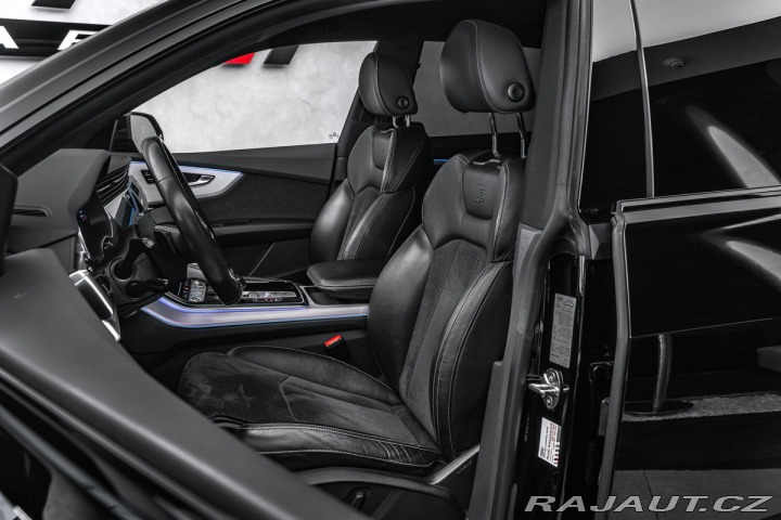 Audi Q8 50TDI Q S-line Matrix Nez 2020