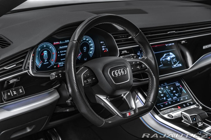 Audi Q8 50TDI Q S-line Matrix Nez 2020