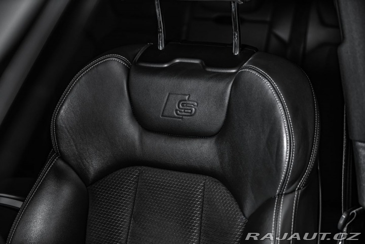 Audi Q8 50TDI Q S-line Matrix Nez 2020