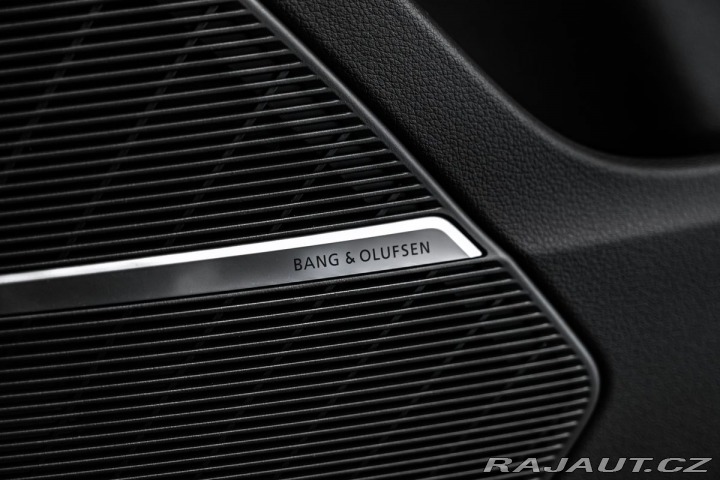 Audi Q8 50TDI Q S-line Matrix Nez 2020