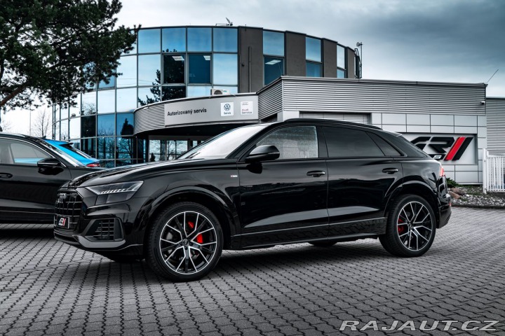 Audi Q8 50TDI Q S-line Matrix Nez 2020