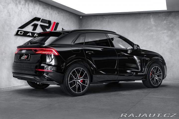 Audi Q8 50TDI Q S-line Matrix Nez 2020