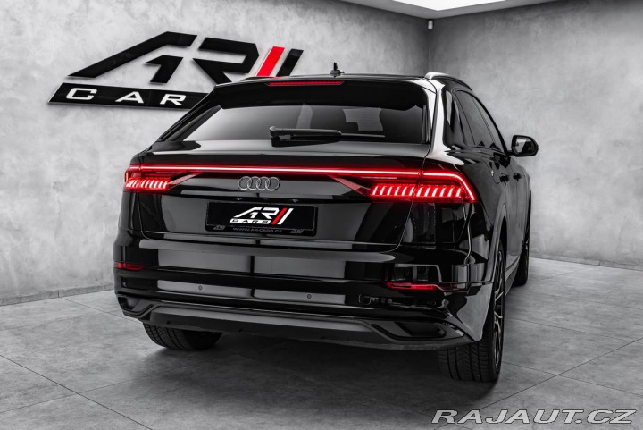 Audi Q8 50TDI Q S-line Matrix Nez 2020