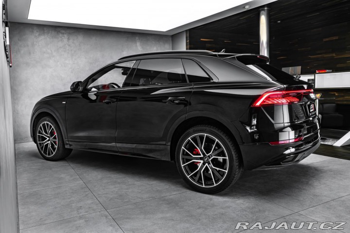 Audi Q8 50TDI Q S-line Matrix Nez 2020
