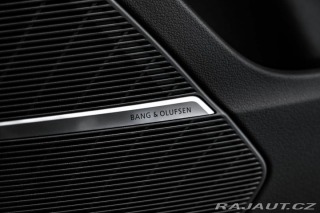 Audi Q8 50TDI Q S-line Matrix Nez 2020