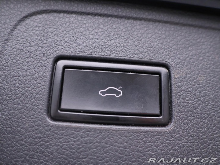 Volkswagen Passat 2,0 TDI 110kW DSG Eleganc 2020