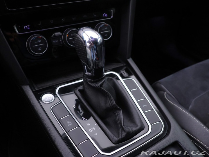 Volkswagen Passat 2,0 TDI 110kW DSG Eleganc 2020