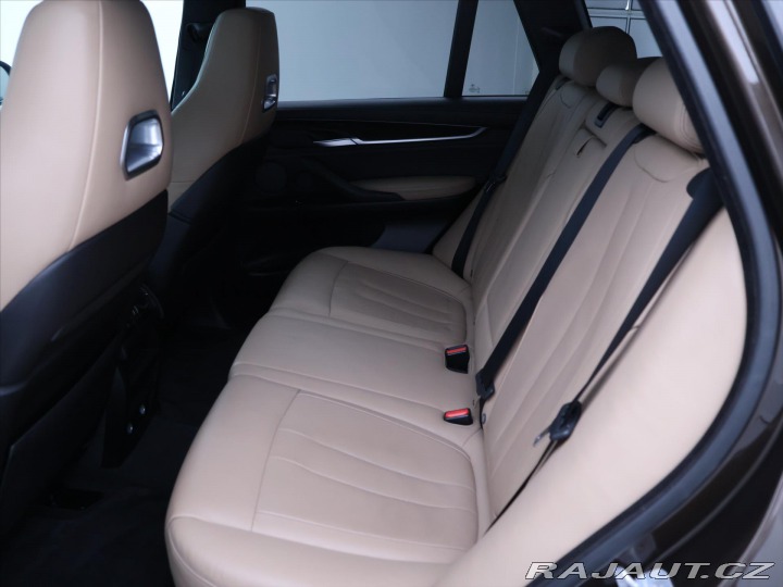 BMW X5 4,4 423kW xDrive Aut. CZ 2016
