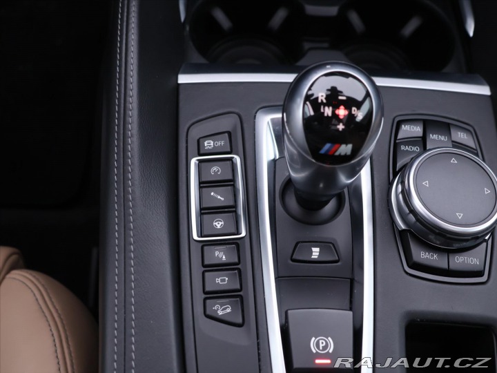 BMW X5 4,4 423kW xDrive Aut. CZ 2016