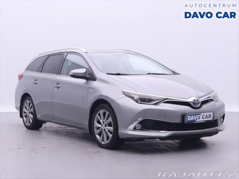 Toyota Auris 1,8 Hybrid e-CVT Executiv