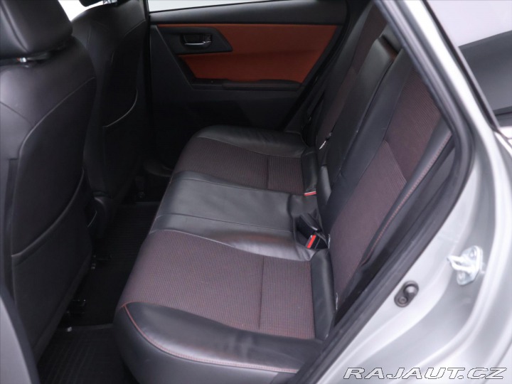 Toyota Auris 1,8 Hybrid e-CVT Executiv 2016