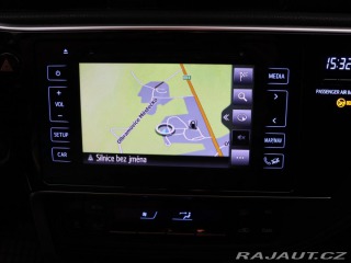 Toyota Auris 1,8 Hybrid e-CVT Executiv 2016