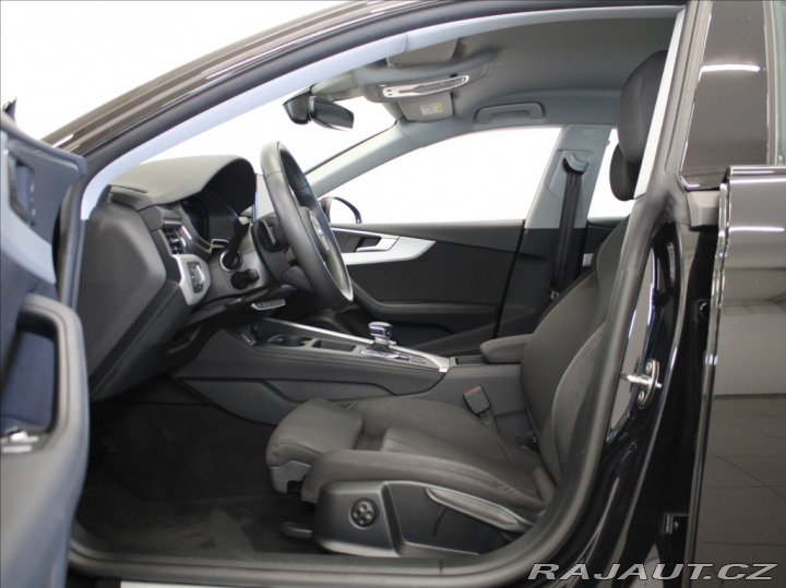 Audi A5 2,0 40TDi S-Line 55tkm. Č 2022