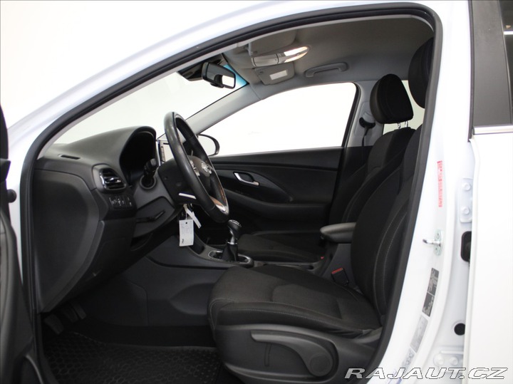 Hyundai i30 1,6 CRDi 85kW Smart 1maj. 2021