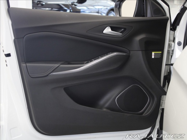 Opel Grandland X 1,2 Turbo 96kW Tažné 61tk 2021