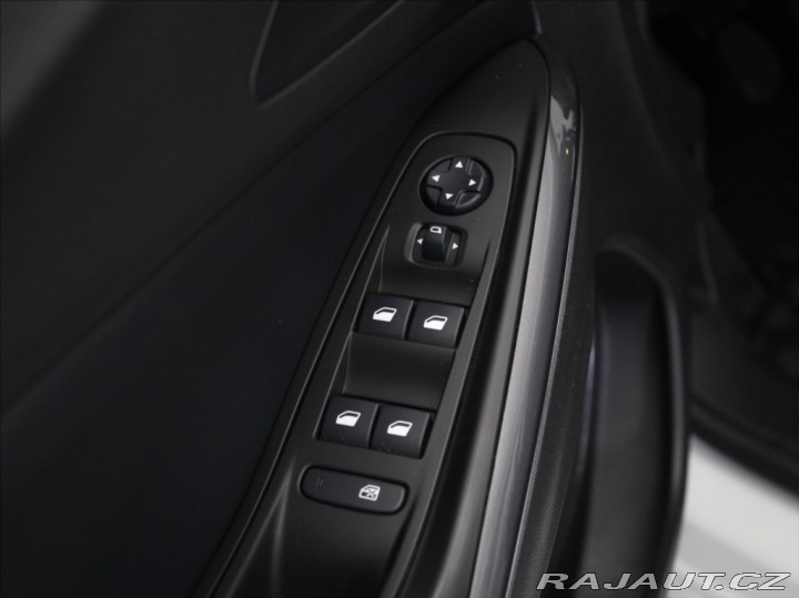 Opel Grandland X 1,2 Turbo 96kW Tažné 61tk 2021