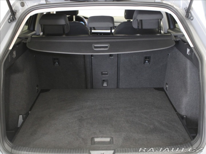 Volkswagen Golf 1,5 TSI Life Variant 156t 2023