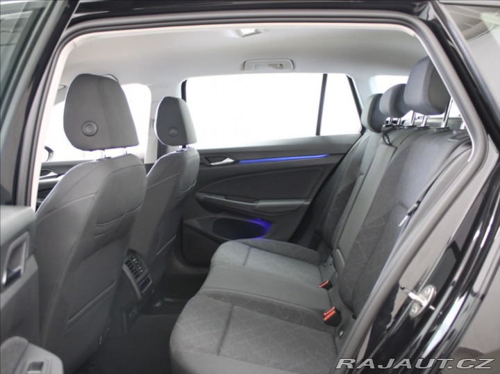 Volkswagen Golf 1,0 TSi 81kW DSG Life Var 2023