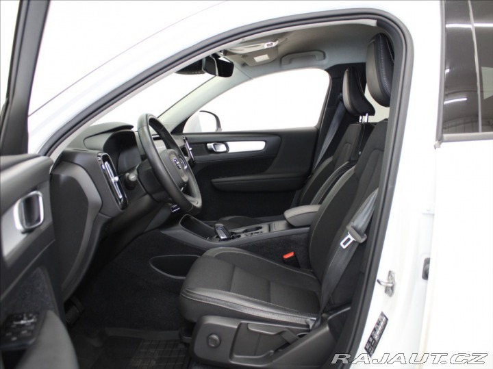 Volvo XC40 2,0 D4 AWD Mom.PRO Pilot 2019