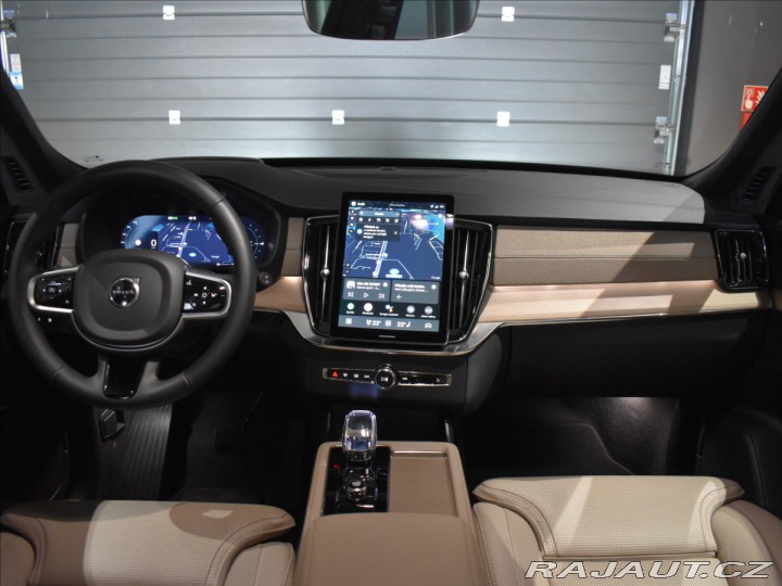 Volvo XC90 2,0 T8 AWD Ultra Masáže,V 2025