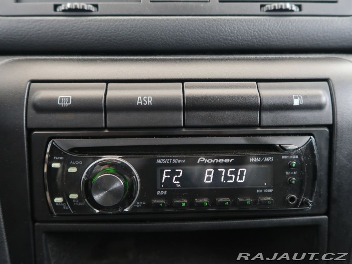 Škoda Octavia 1.6i,75kW,Manuál 2003