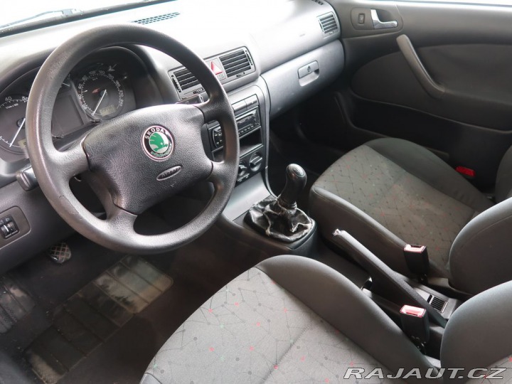 Škoda Octavia  2003