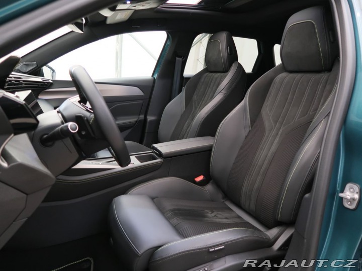 Peugeot 308 1.2HYBRID,CZ,1Maj,GT,e-DC 2025